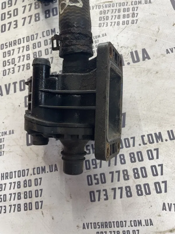 Корпус термостата Ford Focus MK2 (04-11) 1.6D OEM 9647767180