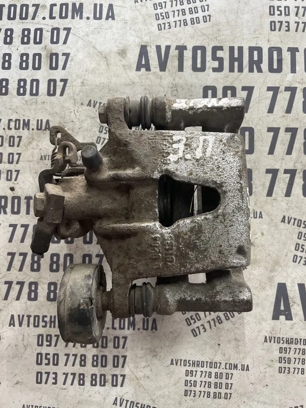 Супорт Jaguar X-Type 01-09 2.1 V6 зад. прав. OEM 0204y01172