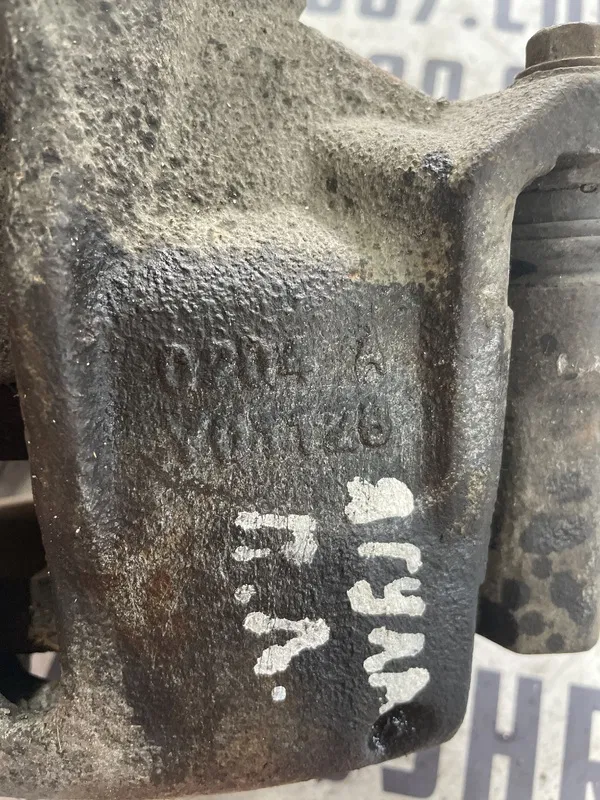 Супорт Jaguar X-Type 01-09 2.1 V6 перед. лів. OEM 0204y01128