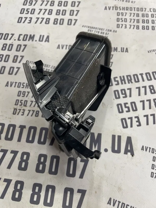 Дефлектор Mazda 6 GJ (12-21) передній лівий OEM gmg564830