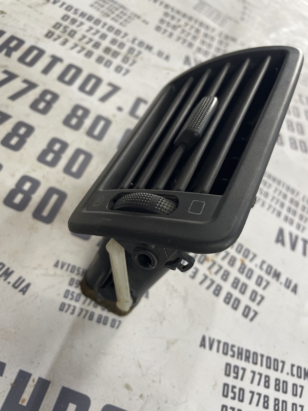 Дефлектор Citroen C8 (02-14) передній лівий OEM 1484109077 фото 2