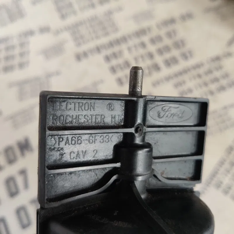 Дросельна заслонка Jaguar S-Type (99-08) 3.0 OEM xw4e9l490ad