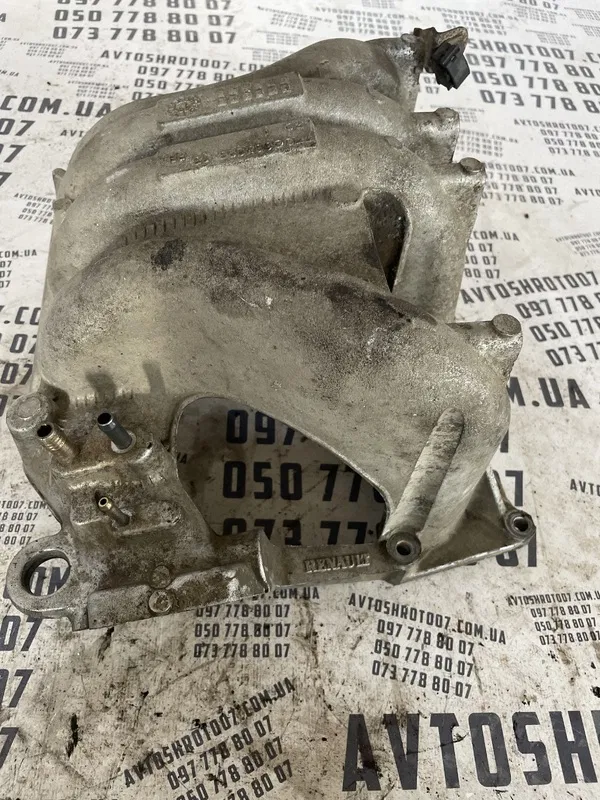 Впускний колектор Renault Scenic 1 99-03 1.6б OEM 7700885228