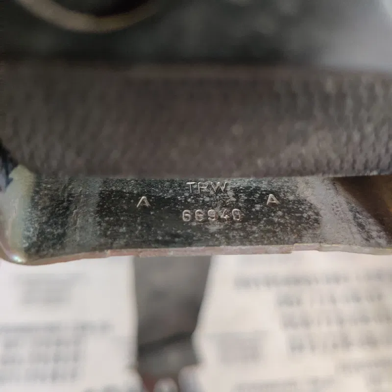 Ремінь безпеки Ford Focus MK1 98-04 задній OEM 98ABA611B68BP