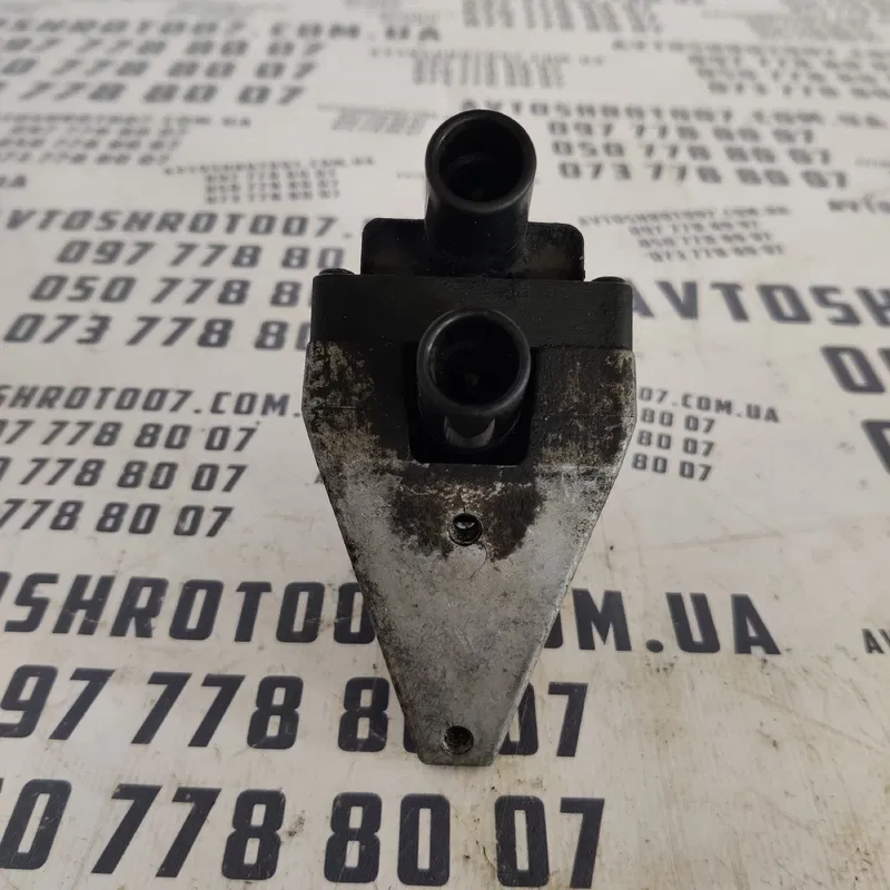 Катушка запалювання Mercedes-Benz W220 (98-05) OEM 1582485
