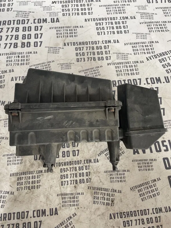 Корпус фільтра Ford Focus MK1 (98-04) 1.8D OEM 382D3R463LE