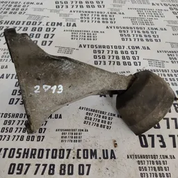 Кронштейн подушки двигуна VW Passat B5 OEM 8D0199308L