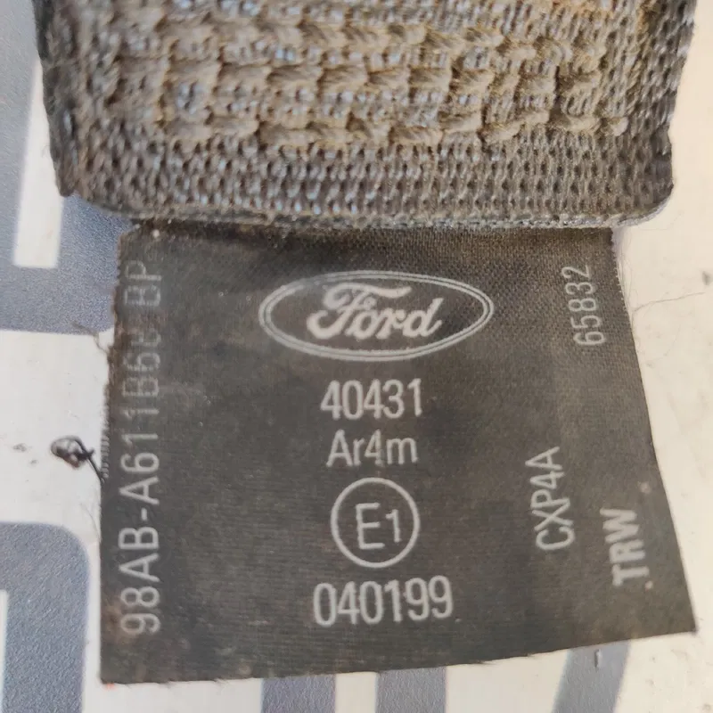 Ремінь безпеки Ford Focus MK1 98-04 зад. прав. 98aba611b68bp