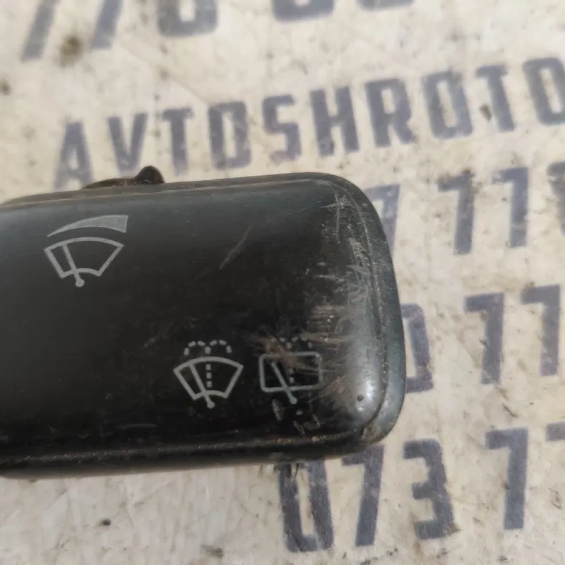 Перемикач підрульовий VW Golf 4 (97-06) правий OEM 494551