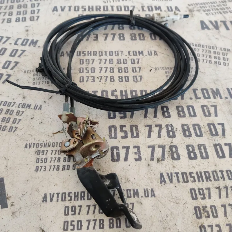 Трос багажника Geely MK (06-16) 1.5 бенз OEM 17786087