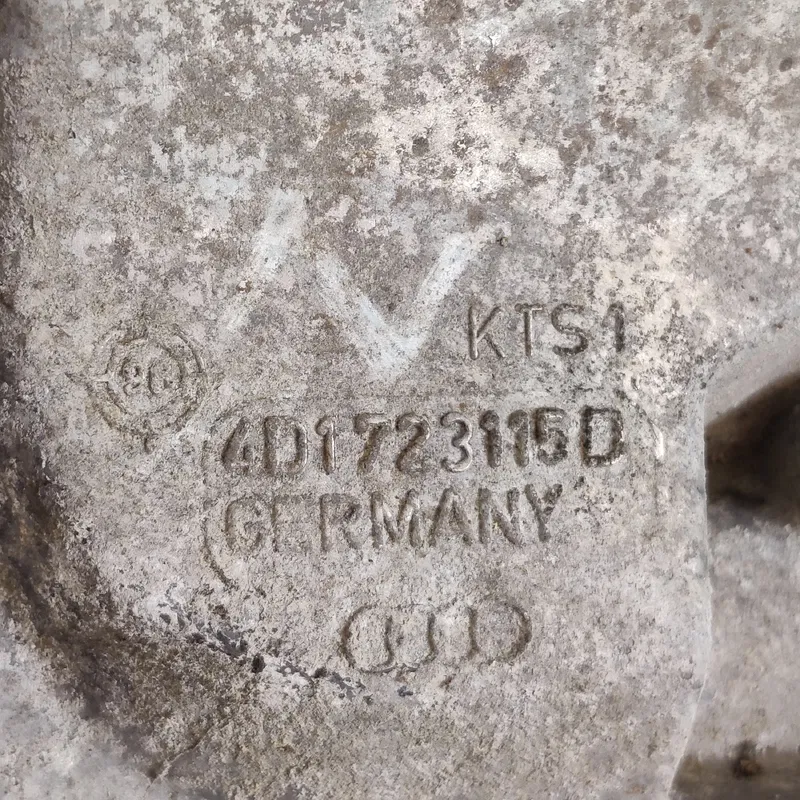 Блок педалей Audi A8 D2 (94-02) OEM 4D1723115D