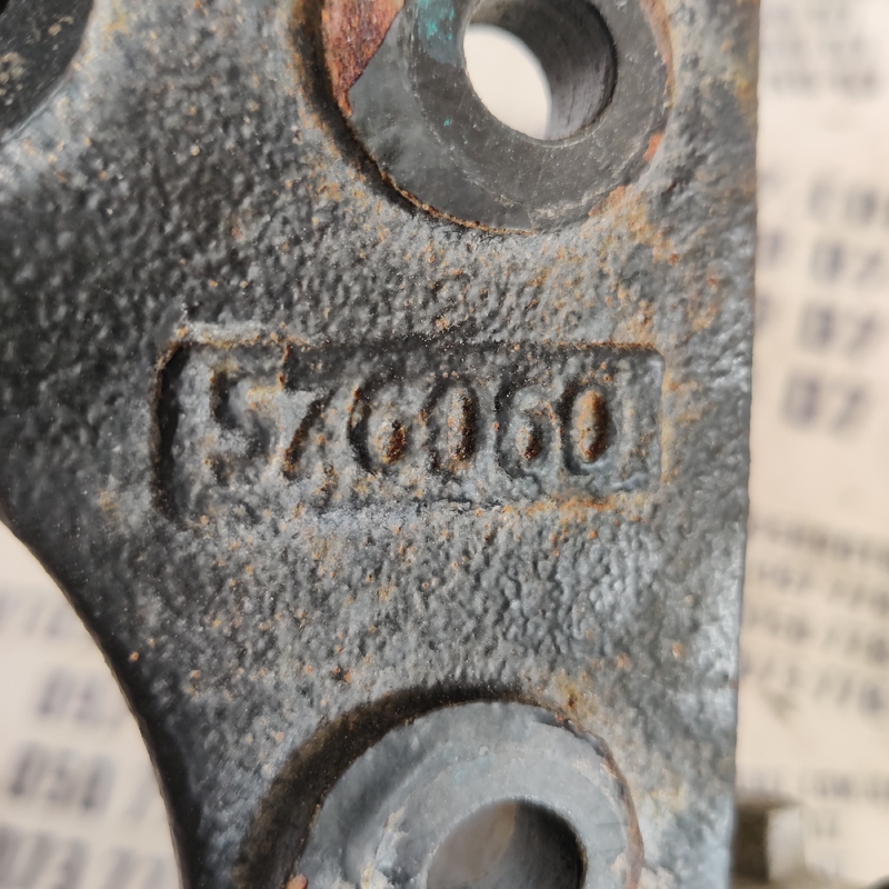 Подушка МКПП Geely MK (06-16) 1.5 Бенз OEM 210092 570060