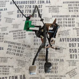 Блок педалей Ford Focus MK1 (98-04) OEM 98ab2450