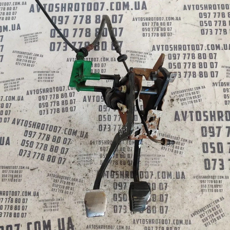 Блок педалей Ford Focus MK1 (98-04) OEM 98ab2450