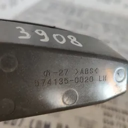 Кнопка склопідіймача Lexus LS 430 задня ліва OEM 5741350020 фото 3