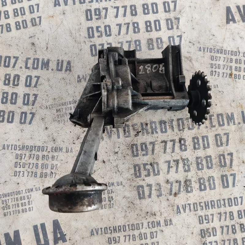 Масляний насос Renault Kangoo OEM 7700600532
