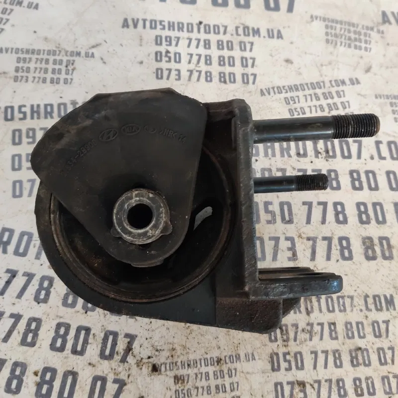 Подушка двигуна Kia Sorento 2 (09-14) 2.2D Пр OEM 218342b900