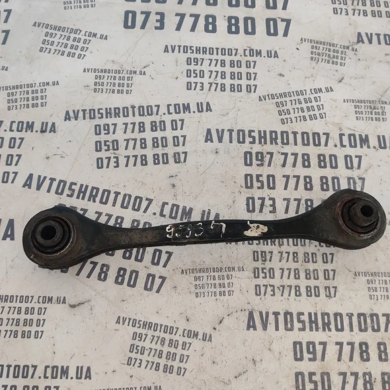 Ричаг підвіски VW Passat B5 (96-05) задня ліва OEM 1k0501529