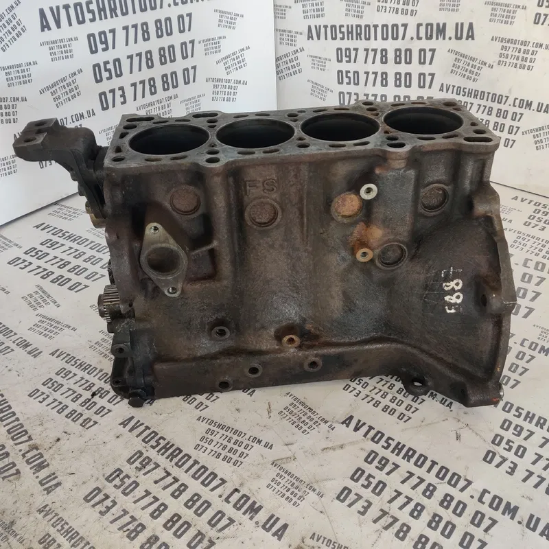 Блок двигуна Mazda Xedos 6 2.0 бензин OEM FS