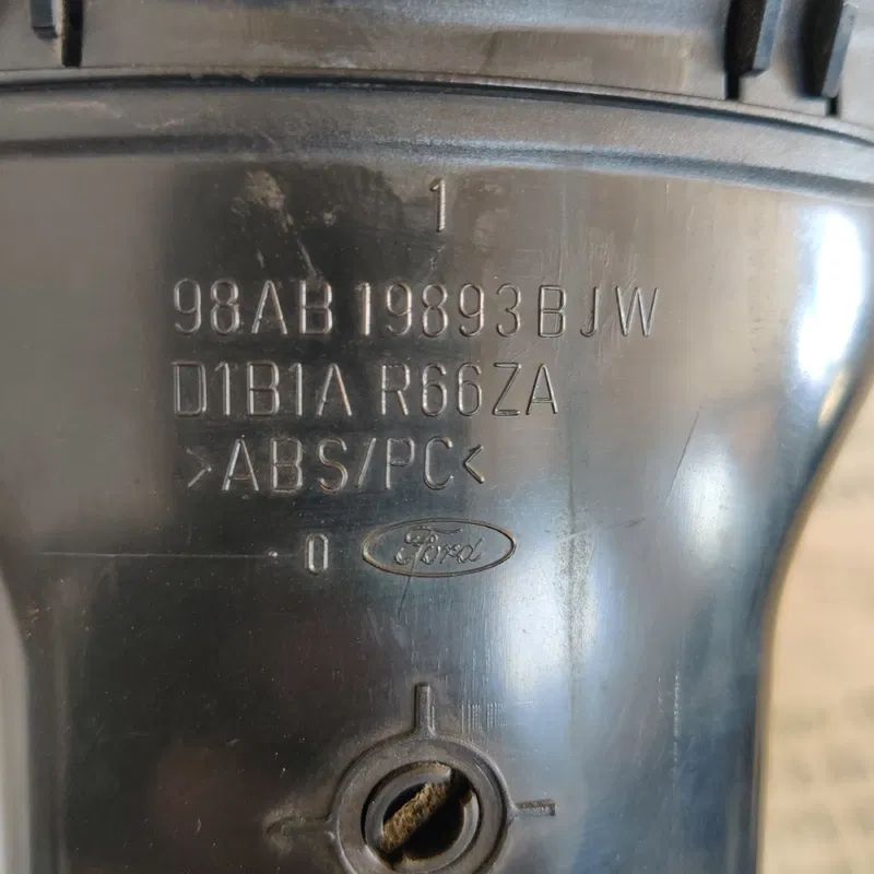 Дефлектор Ford Focus MK1 (98-04) лівий OEM 98ab19893bjw