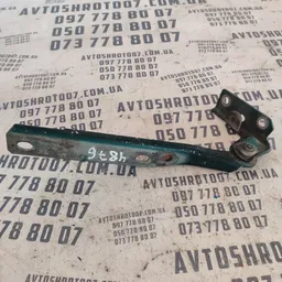 Петля капоту Audi A6 C4 (94-97) права OEM 4a0823302f