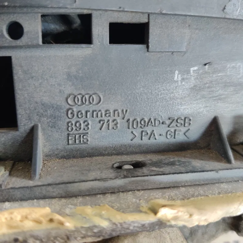 Селектор АКПП Audi 80 B3 (86-91) OEM 893713109