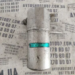 Осушувач кондиціонеру Audi A8 D2 (94-02) OEM 4D0820193A