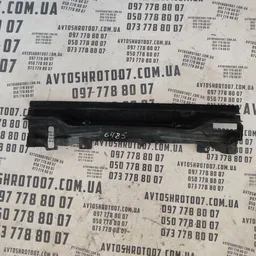 Накладка салону BMW 320 E46 (98-05) OEM 51718211467