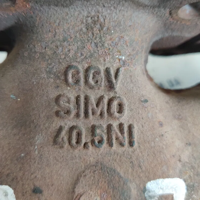 Колектор випускний Audi A6 C4 (94-97) правий OEM 78253034