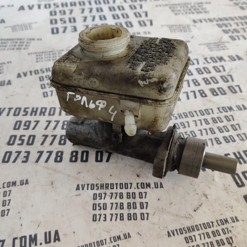 Головний гальмівний циліндр VW Golf 4 (97-06) OEM 21027099