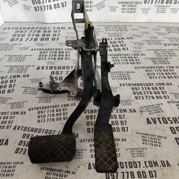 Блок педалей Audi A4 B5 (94-01) OEM 8d1721117d