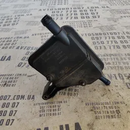 Бачок насосу ГУР Volkswagen Golf 4 (97-05) OEM 1j0422371b фото 2