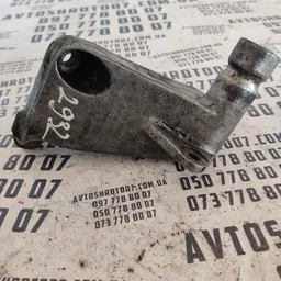 Кронштейн подушки двигуна Audi A6 C4 (94-97) OEM 4a0199343