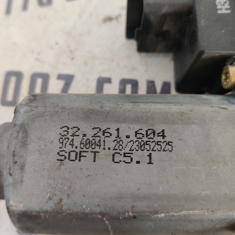 Мотор склопідіймача Citroen C8 задній правий OEM 9007359801