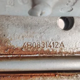 Завіса Audi A6 C5 (97-05) передня права нижня OEM 4b0831412a фото 3