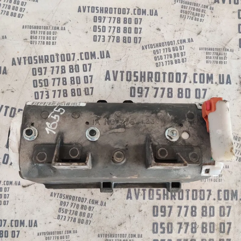 Подушка безпеки пасажира Opel Vectra C (02-08) OEM 4680343