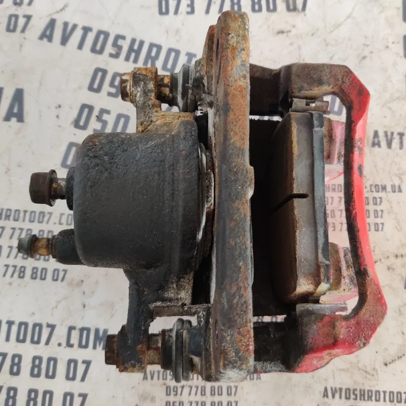 Супорт Geely MK (06-15) 1.5 бенз передній лівий OEM 676188