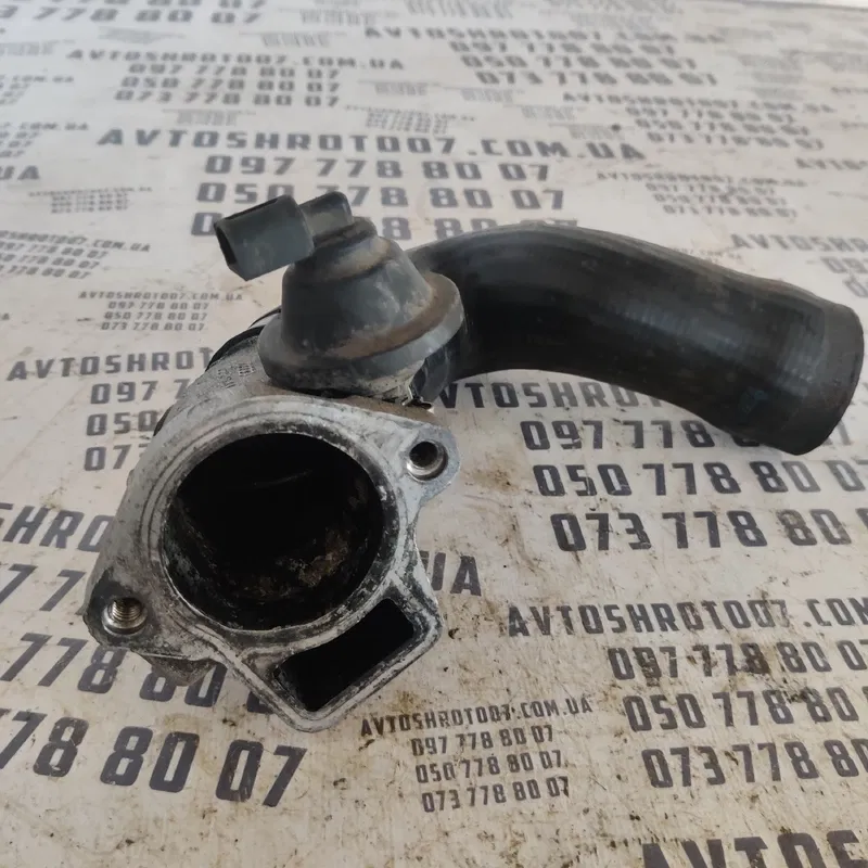 Дросельна заслонка Audi A6 C5 (97-05) OEM 8D0145950