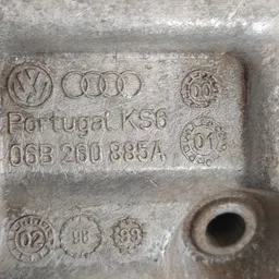 Кронштейн компресора VW Passat B5 (96-05) OEM 06B260885A фото 4