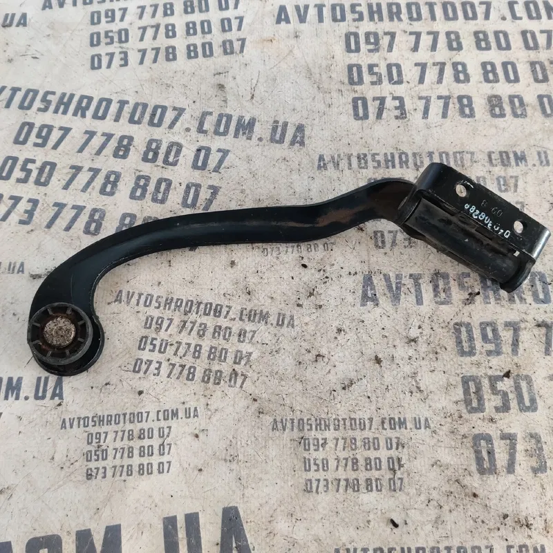 Ролик бокової двері Fiat Doblo OEM 058dt171 040308289