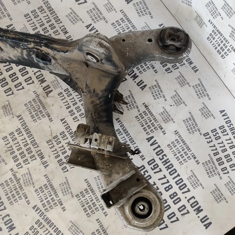 Підрамник Mercedes CLS w219 (04-10) задній OEM 14372192200