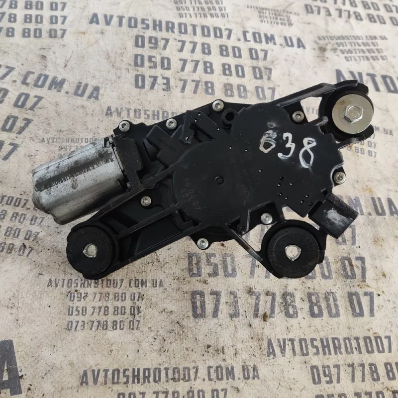 Мотор склоочисників Mazda 3 BK (03-09) задній OEM 390201588