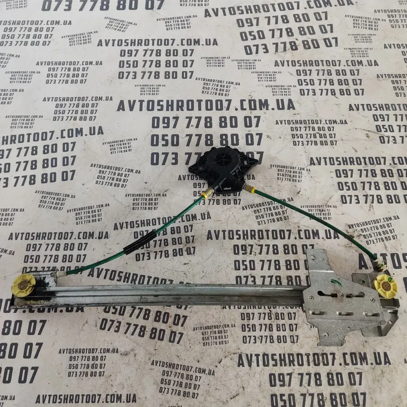 Склопідіймач Citroen C8 (02-14) задній правий OEM 1494840080