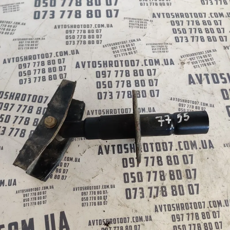 Кронштейн бампера BMW 3 E36 90-00 316i лів. OEM 51118119257