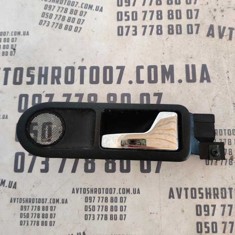 Ручка внутрішня VW Golf 4 (97-05) задня права OEM 3b0839114
