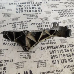 Кронштейн подушки двигуна BMW 316i E36 90-00 1.6 OEM 1137015 фото 2