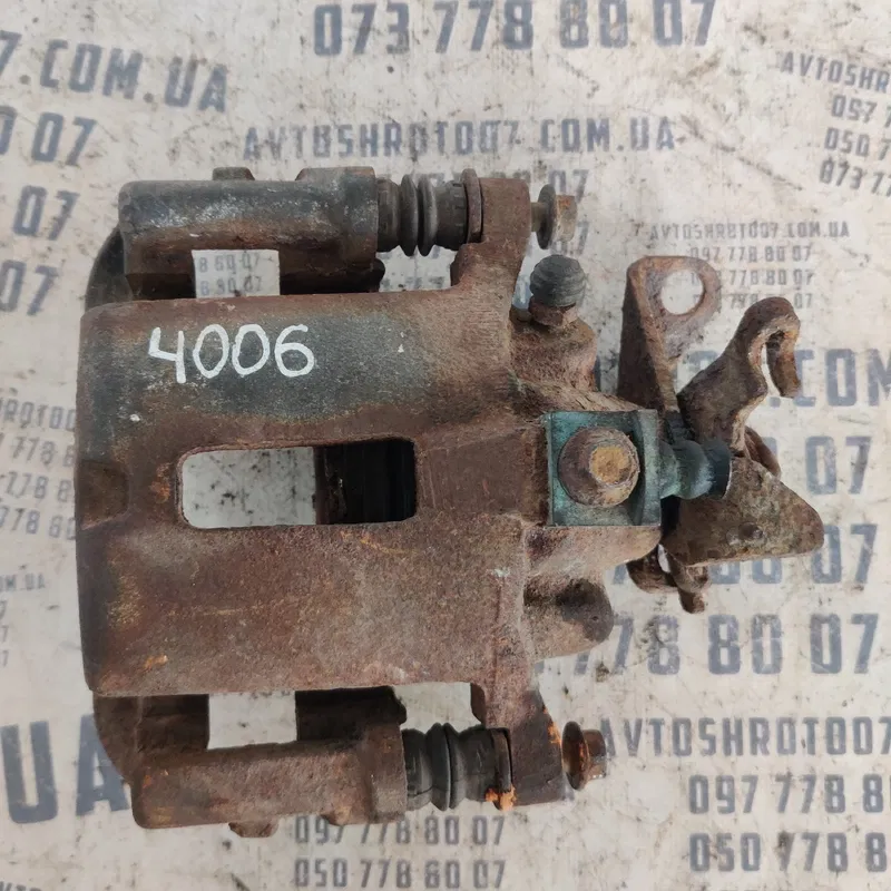 Супорт Jaguar S-Type (99-08) задній правий OEM vfsu01000