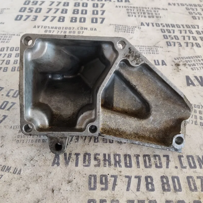 Кронштейн подушки Mercedes W211 (02-09) лів. OEM a2732230904