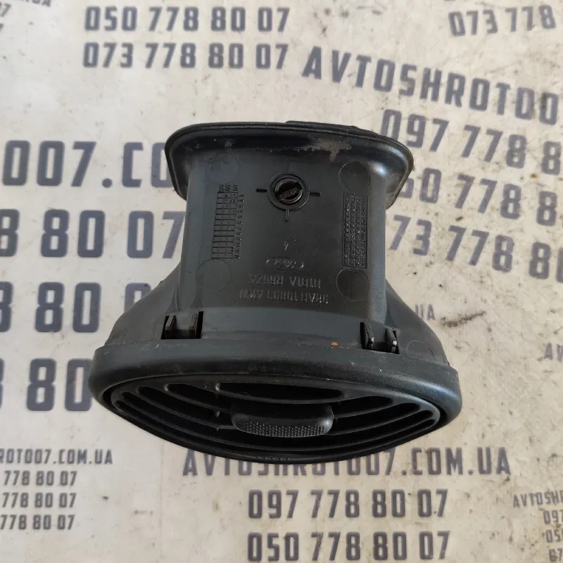 Дефлектор обдуву Ford Focus MK1 (98-05) OEM 98AB19893AKW