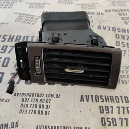 Дефлектор обдуву Audi A6 C5 (97-05) правий OEM 4b1820902